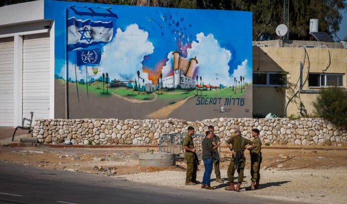 Israeli Mother Shields Children from Hamas Rockets on Yom HaZikaron Eve in Sderot